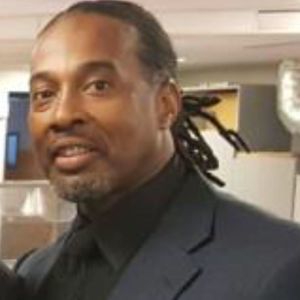 Meet your Posher, Levi